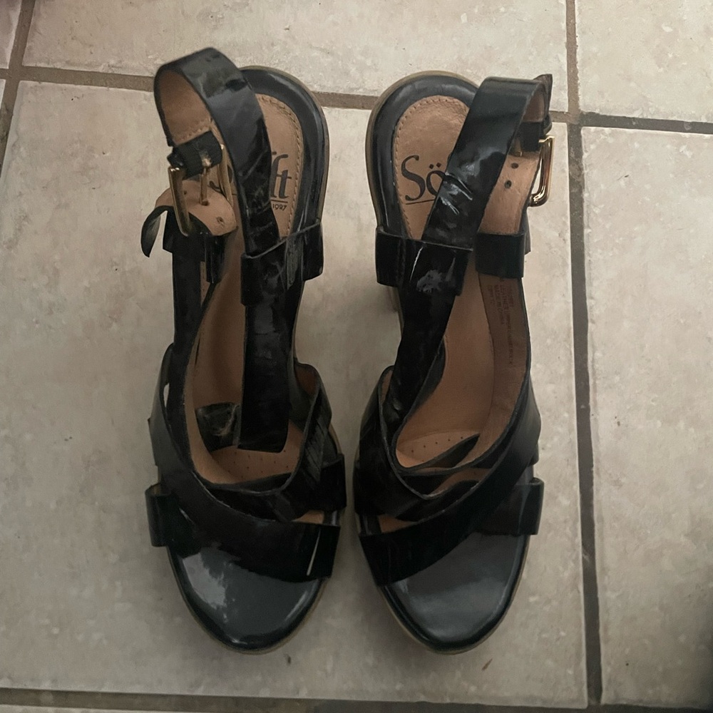 Women's Black Strappy Sandals